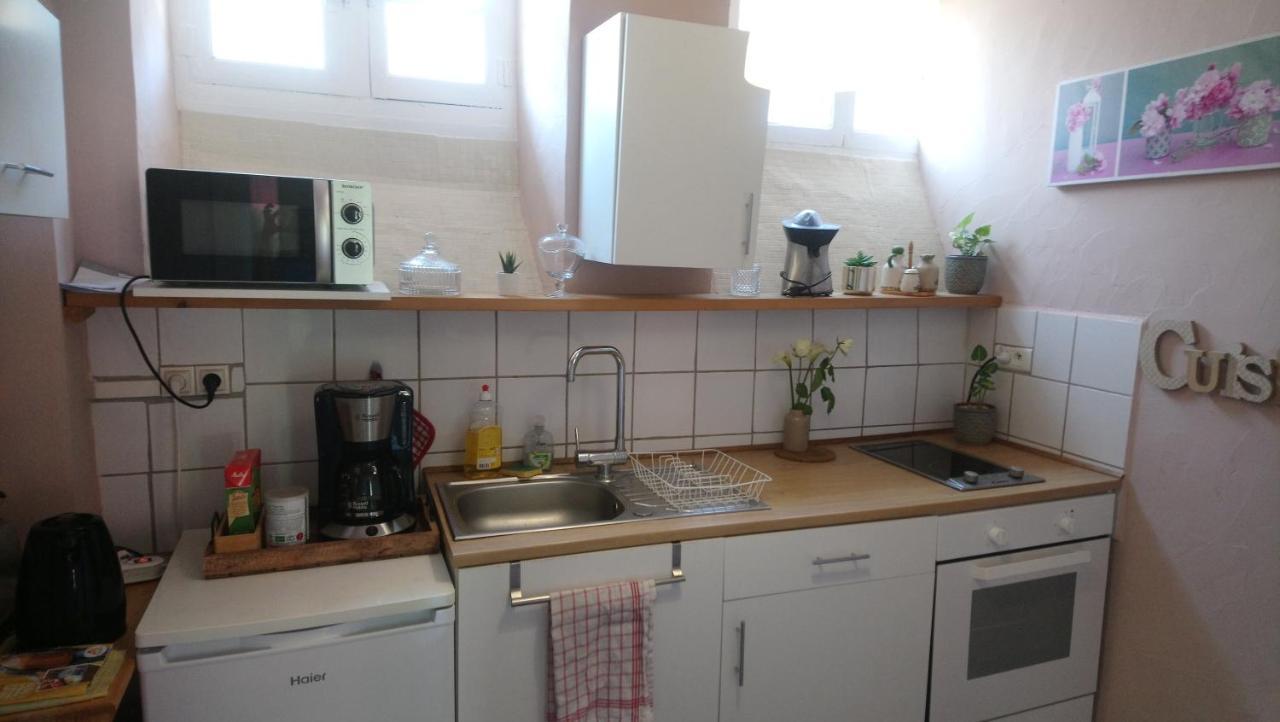 Appartement Familial Le Tanis Pontorson Esterno foto